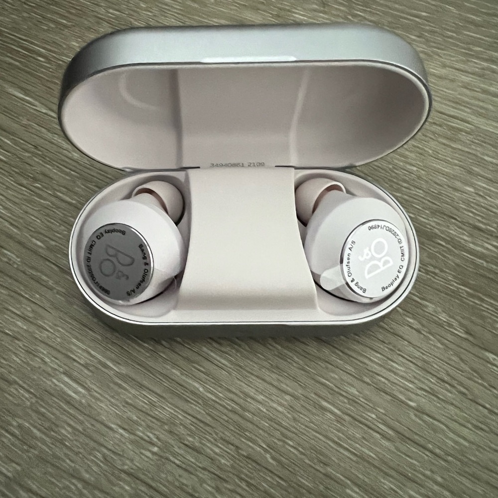 Bang & Olufsen wireless earphones